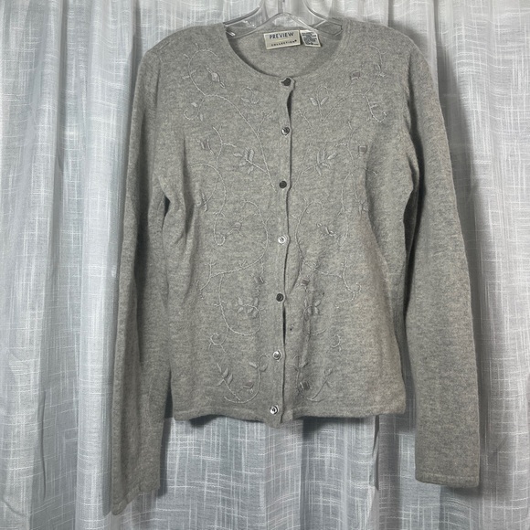 Grey Cardigan Sweater 🩶 by Preview Size Large - Picture 1 of 7